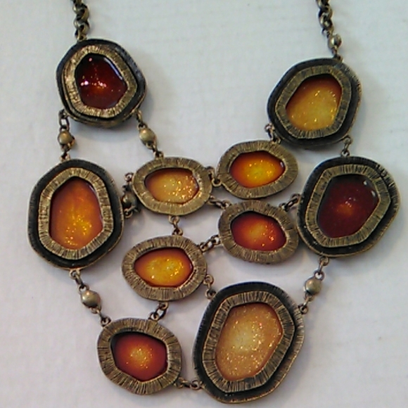 Necklace and earring set - Picture 6 of 8